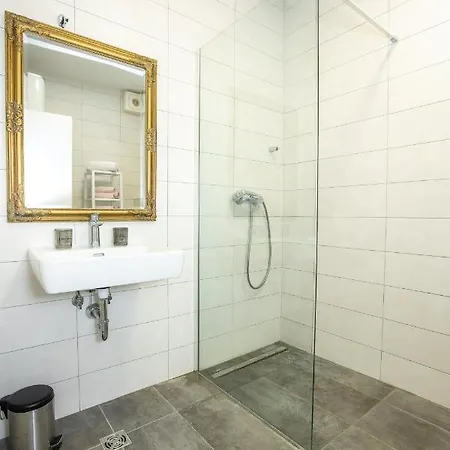 Feel Near Free Parking With Sea View Apartment *