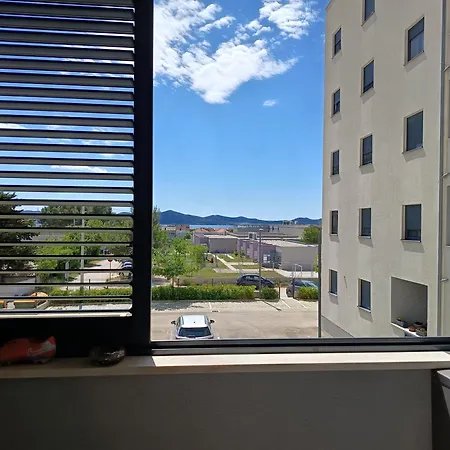 Feel Near Free Parking With Sea View *
